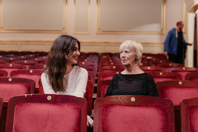 5 Euro für einen Theaterbesuch
