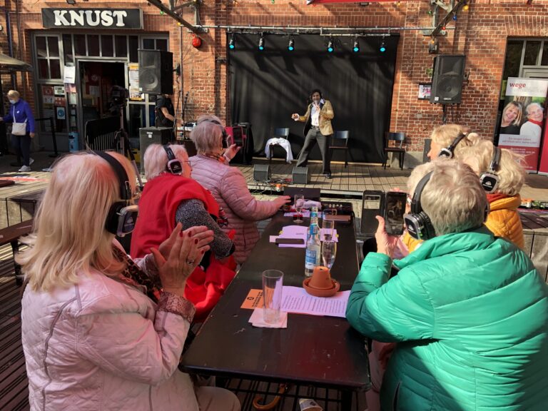 Weltseniorentag – mit internationaler Videokonferenz und Flashmob