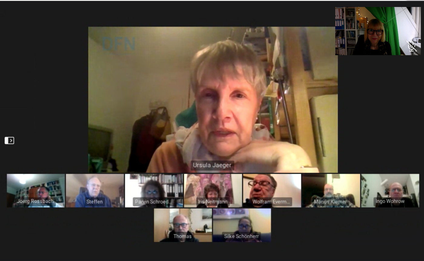Sitzung November 2021 Großbild der Sprecherin und kleine Terilnehmerbilder